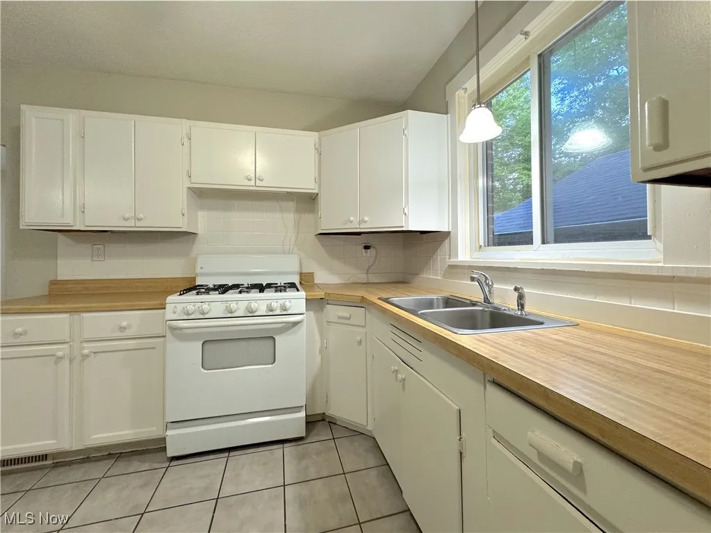 399 N Thomas Road, Tallmadge, Ohio,MLS Now Listing ID