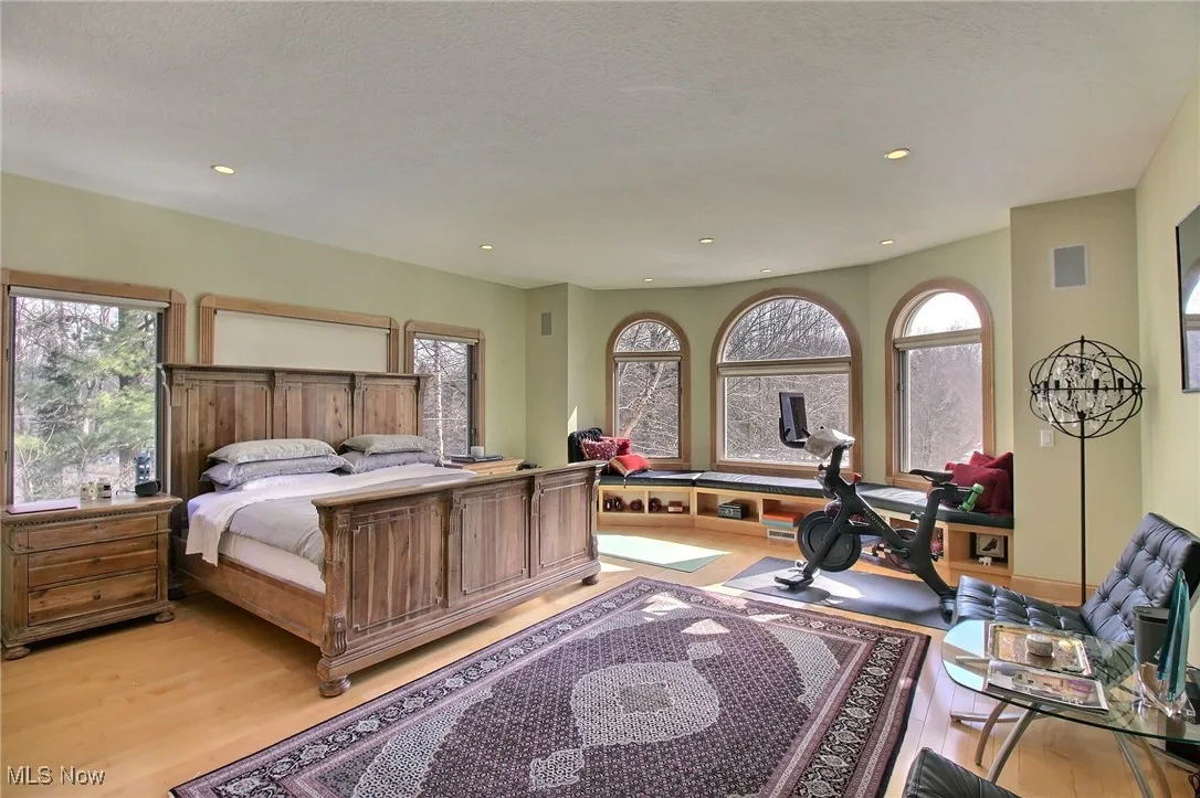 25 Brandon Court, Moreland Hills, Ohio,MLS Now Listing ID
