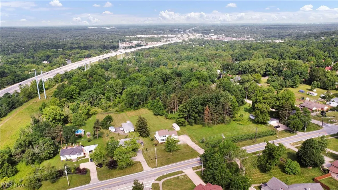 Bird's eye view of a heavily wooded area
