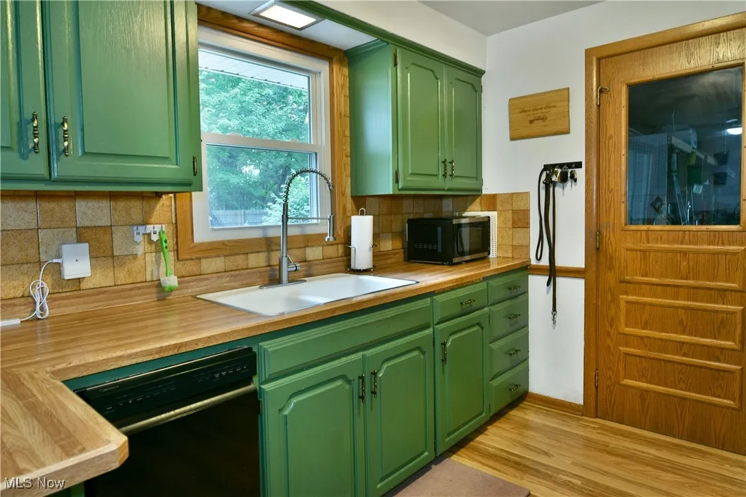 60 Woodleigh Court, Austintown, Ohio,MLS Now Listing ID