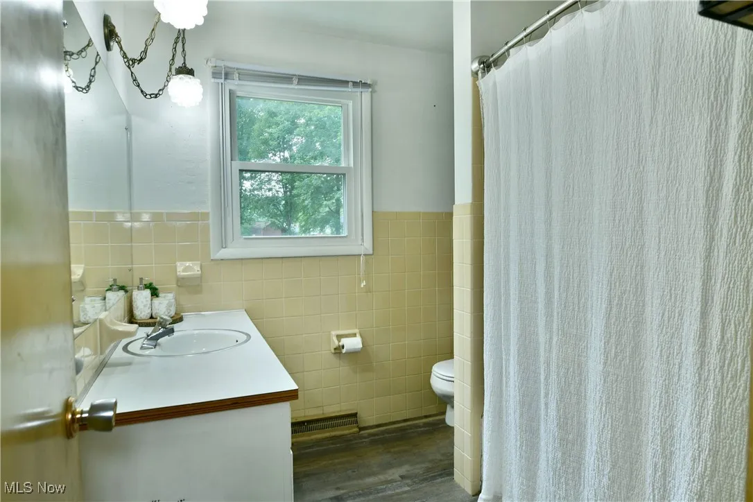60 Woodleigh Court, Austintown, Ohio,MLS Now Listing ID