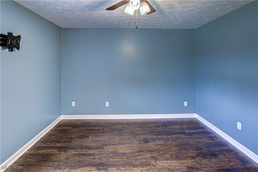 525 Valley Drive, Medina, Ohio,MLS Now Listing ID