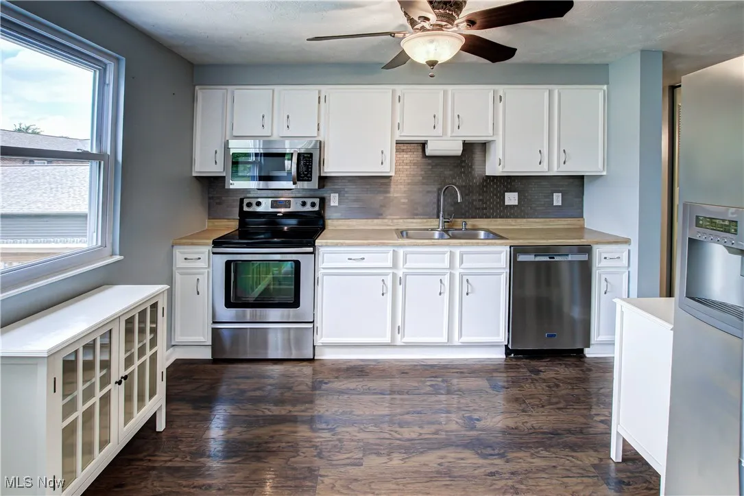 525 Valley Drive, Medina, Ohio,MLS Now Listing ID