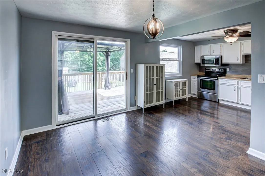 525 Valley Drive, Medina, Ohio,MLS Now Listing ID