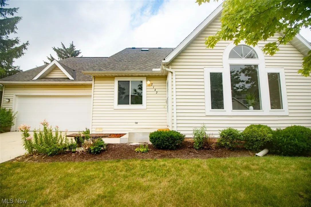 7142 N Oxshire Place, Concord, Ohio,MLS Now Listing ID