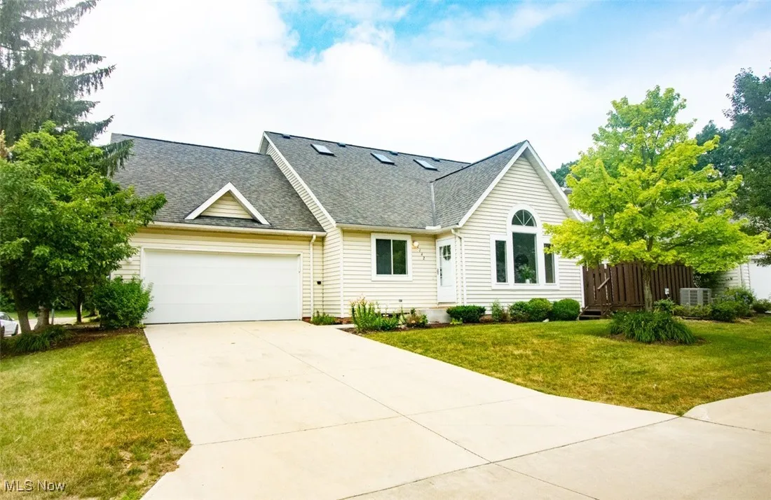 7142 N Oxshire Place, Concord, Ohio,MLS Now Listing ID