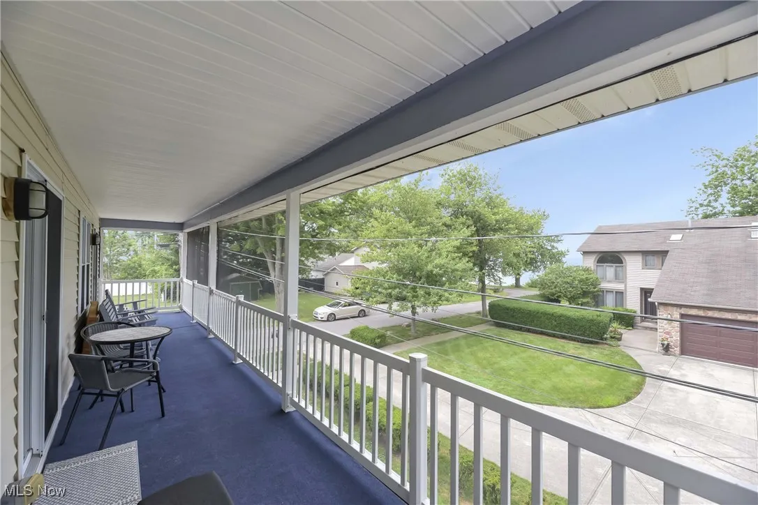 Screened in Porch
