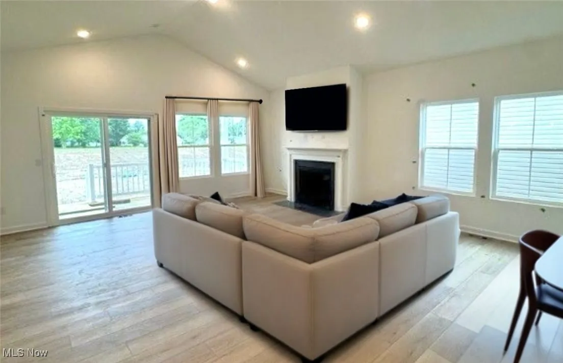 537 Wyleswood Drive, Berea, Ohio 44017,MLS Now Listing ID