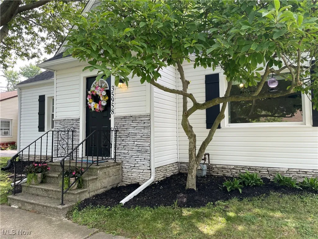 35958 Hiawatha Boulevard, Eastlake, Ohio,MLS Now Listing ID