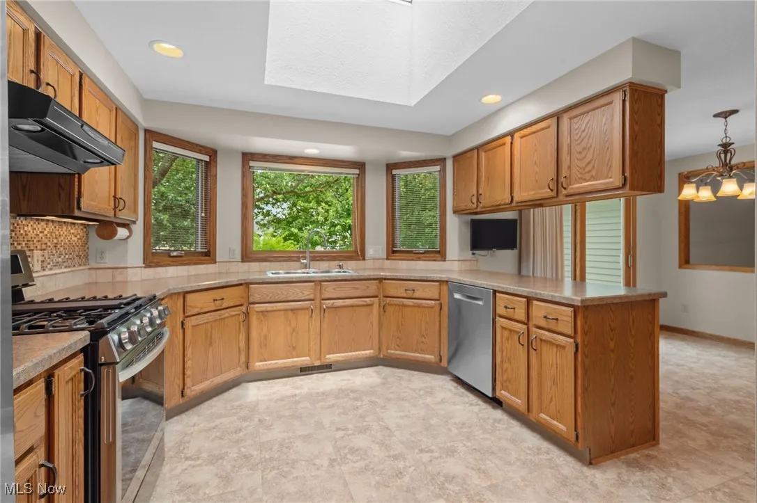 923 Southmoor Circle, Canton, Ohio,MLS Now Listing ID