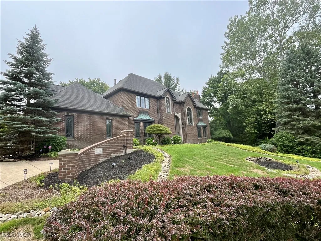 23547 Quail Hollow, Westlake, Ohio,MLS Now Listing ID
