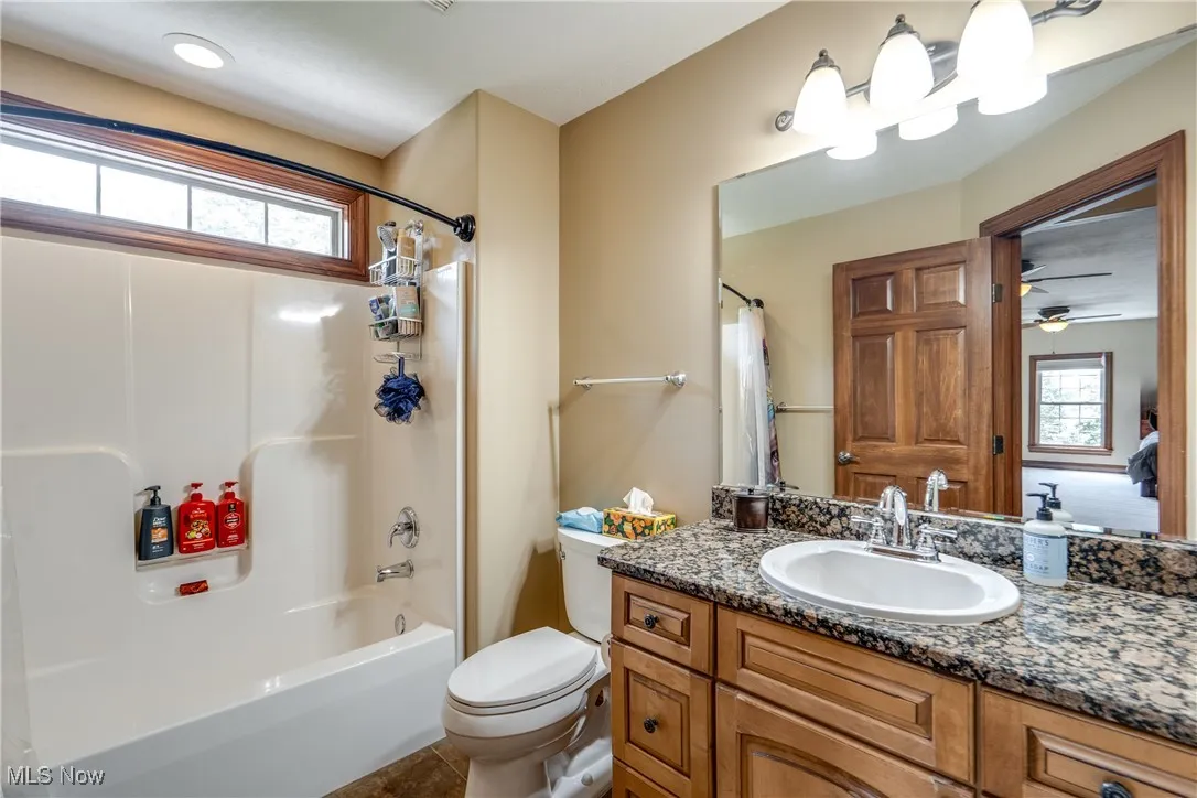 Ensuite bath in large bedroom