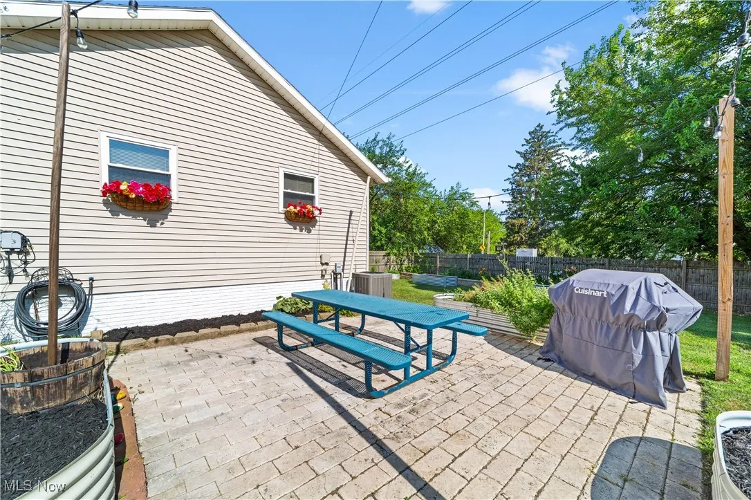 1325 Thoreau Road, Lakewood, Ohio 44107,MLS Now Listing ID