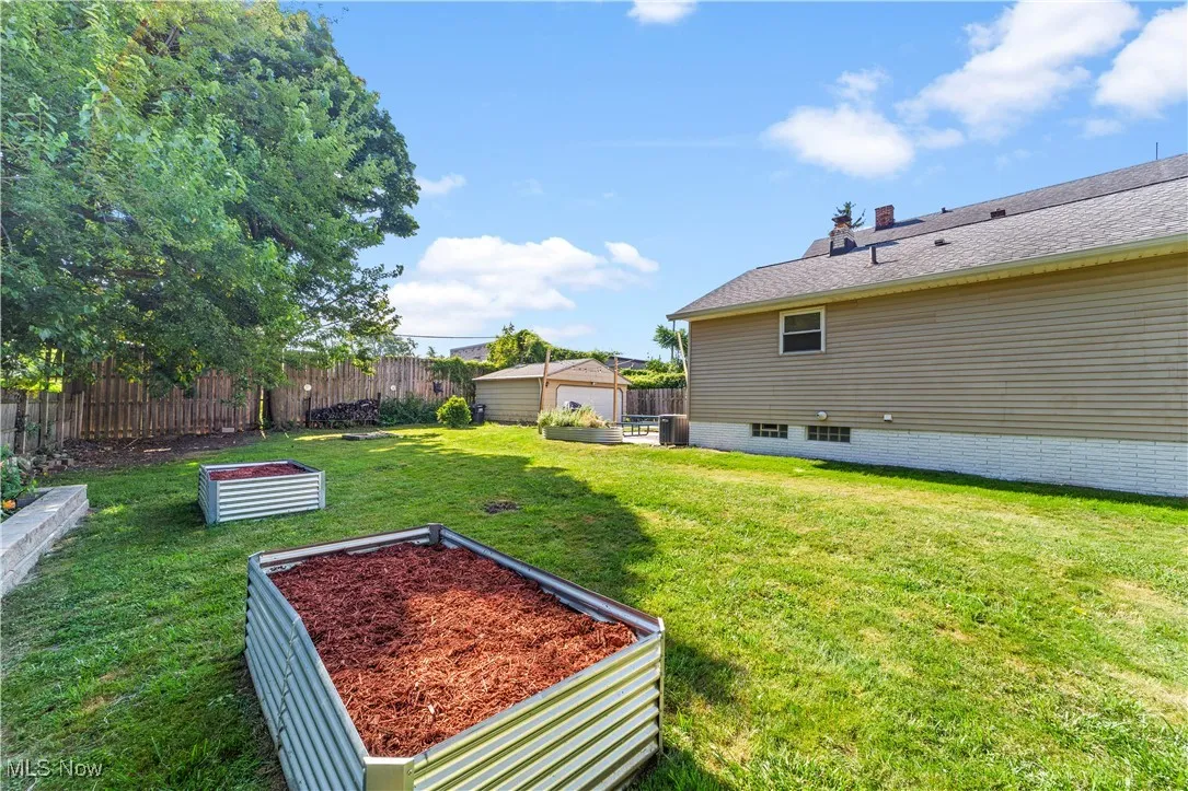 1325 Thoreau Road, Lakewood, Ohio 44107,MLS Now Listing ID