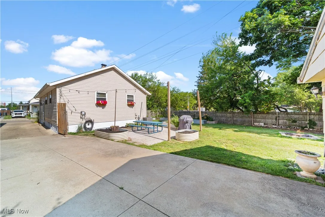 1325 Thoreau Road, Lakewood, Ohio 44107,MLS Now Listing ID