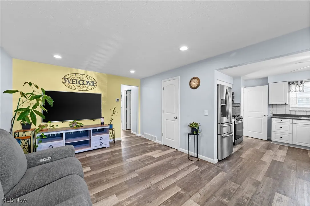 1325 Thoreau Road, Lakewood, Ohio 44107,MLS Now Listing ID