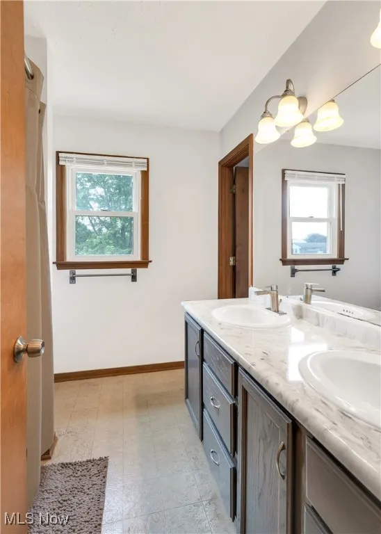 5605 Madrid Drive, Youngstown, Ohio,MLS Now Listing ID