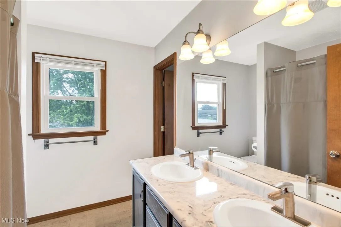 5605 Madrid Drive, Youngstown, Ohio,MLS Now Listing ID