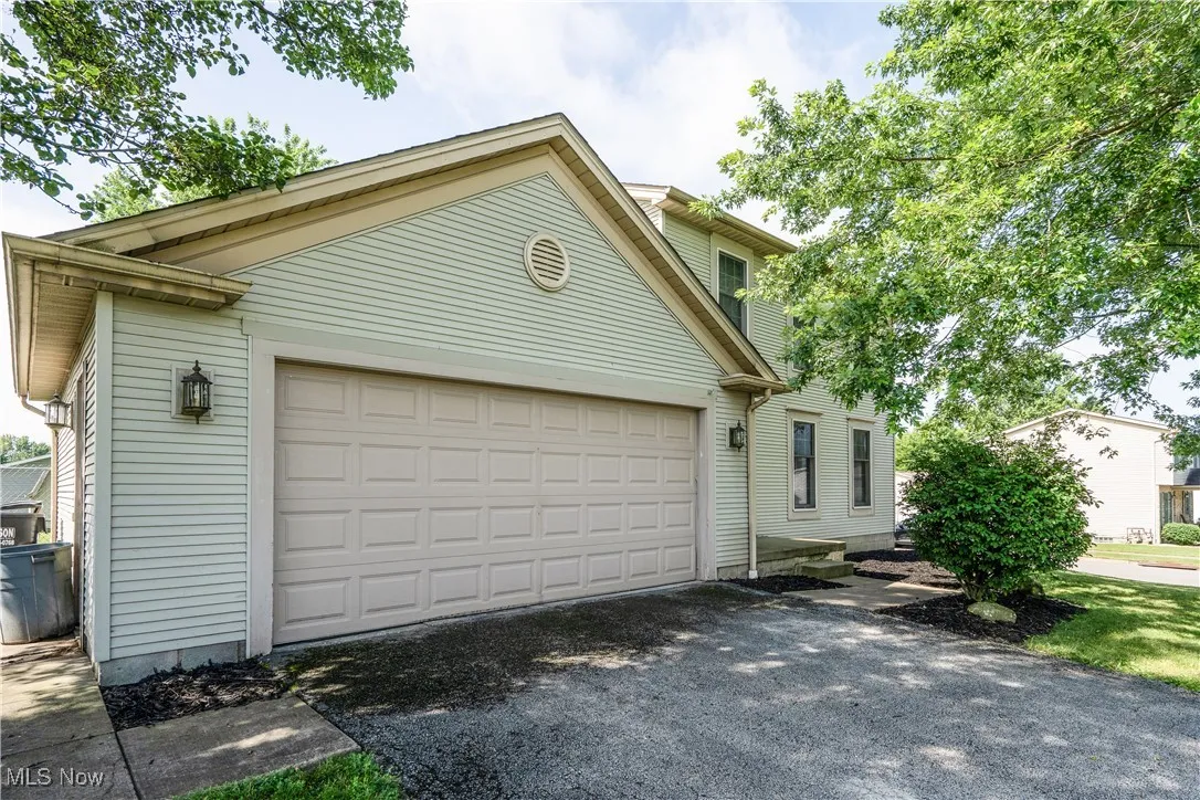 5605 Madrid Drive, Youngstown, Ohio,MLS Now Listing ID