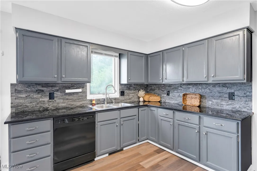 5605 Madrid Drive, Youngstown, Ohio,MLS Now Listing ID