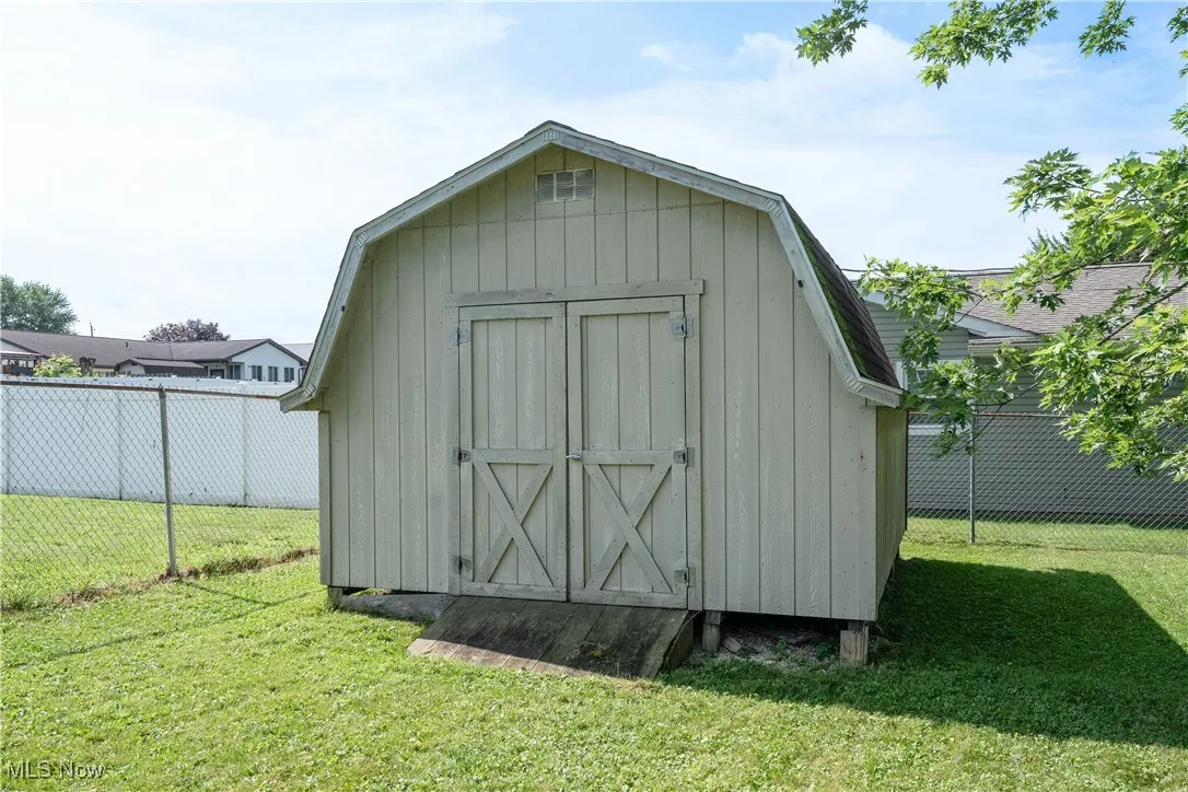 5605 Madrid Drive, Youngstown, Ohio,MLS Now Listing ID