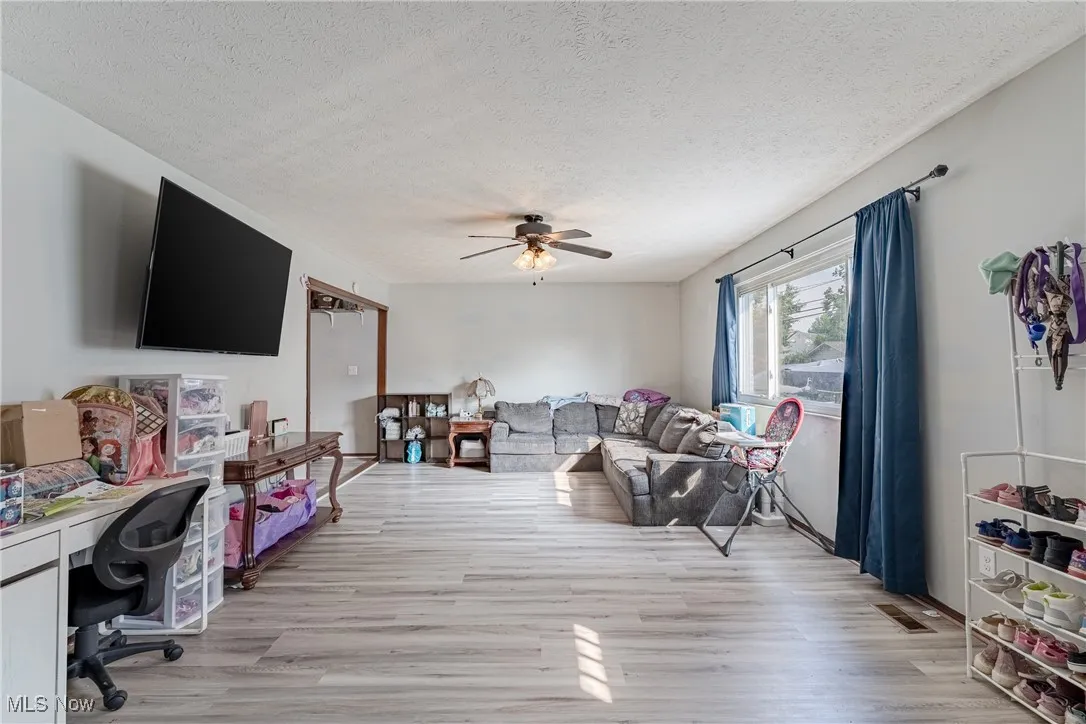 208 Parkway Drive, Eastlake, Ohio 44095,MLS Now Listing ID