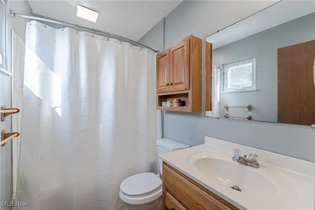 208 Parkway Drive, Eastlake, Ohio 44095,MLS Now Listing ID
