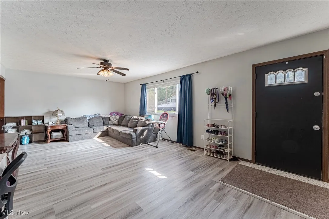 208 Parkway Drive, Eastlake, Ohio 44095,MLS Now Listing ID