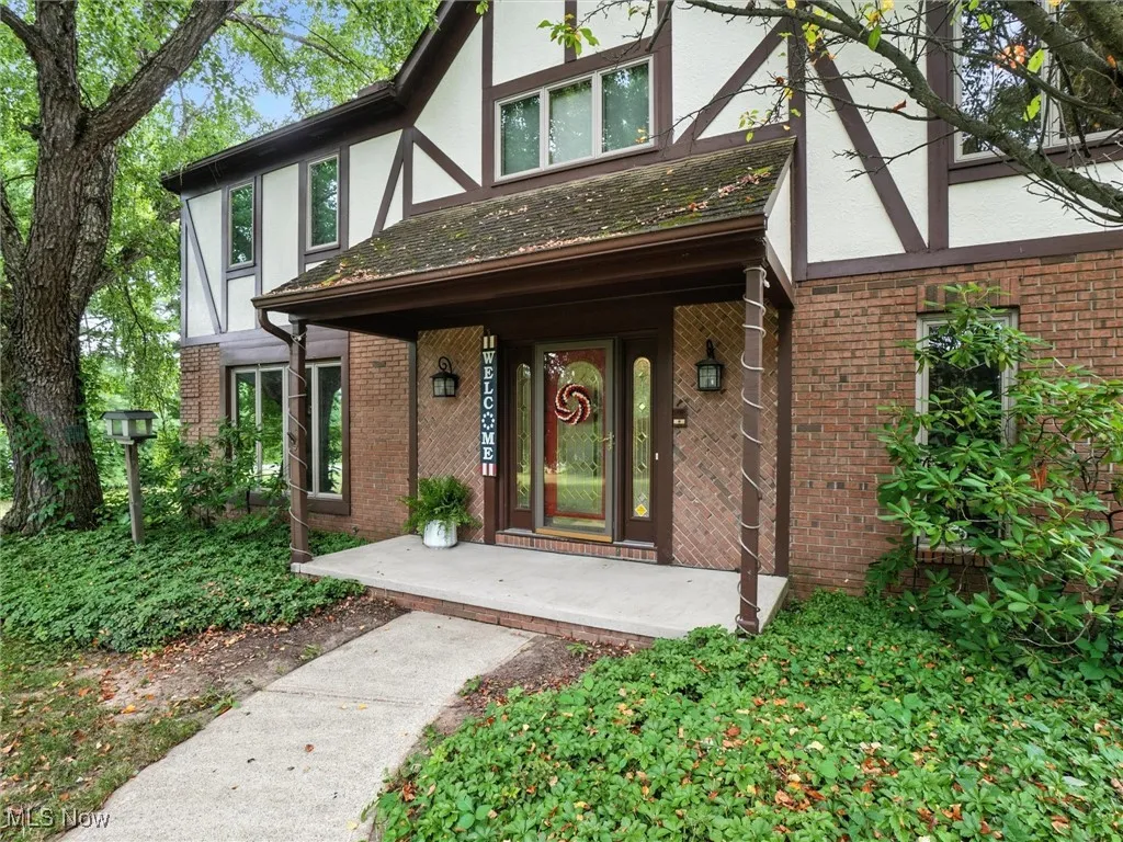 19070 Ridgeview Trail, Chagrin Falls, Ohio,MLS Now Listing ID
