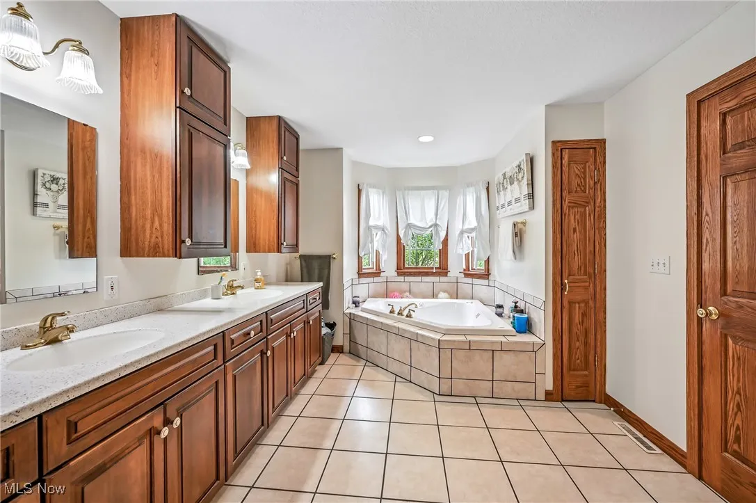 6388 Brianna Way, Warren, Ohio,MLS Now Listing ID