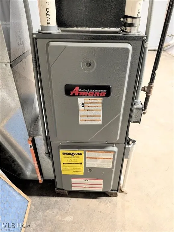Utility room with heating unit