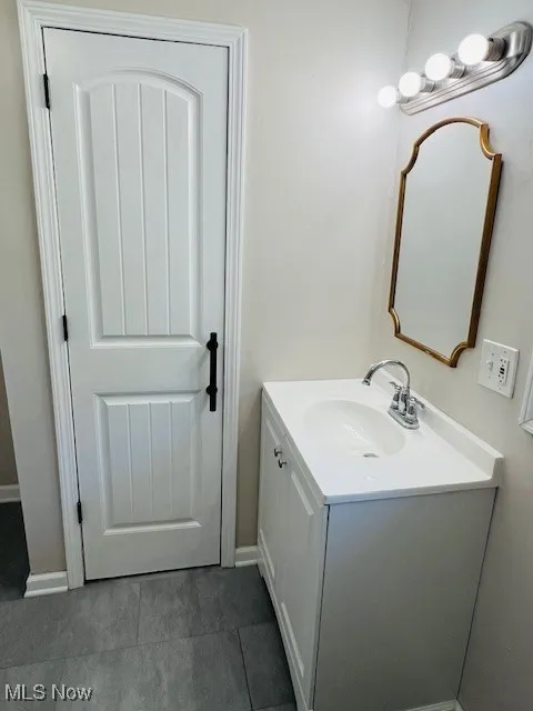 Bathroom upstairs