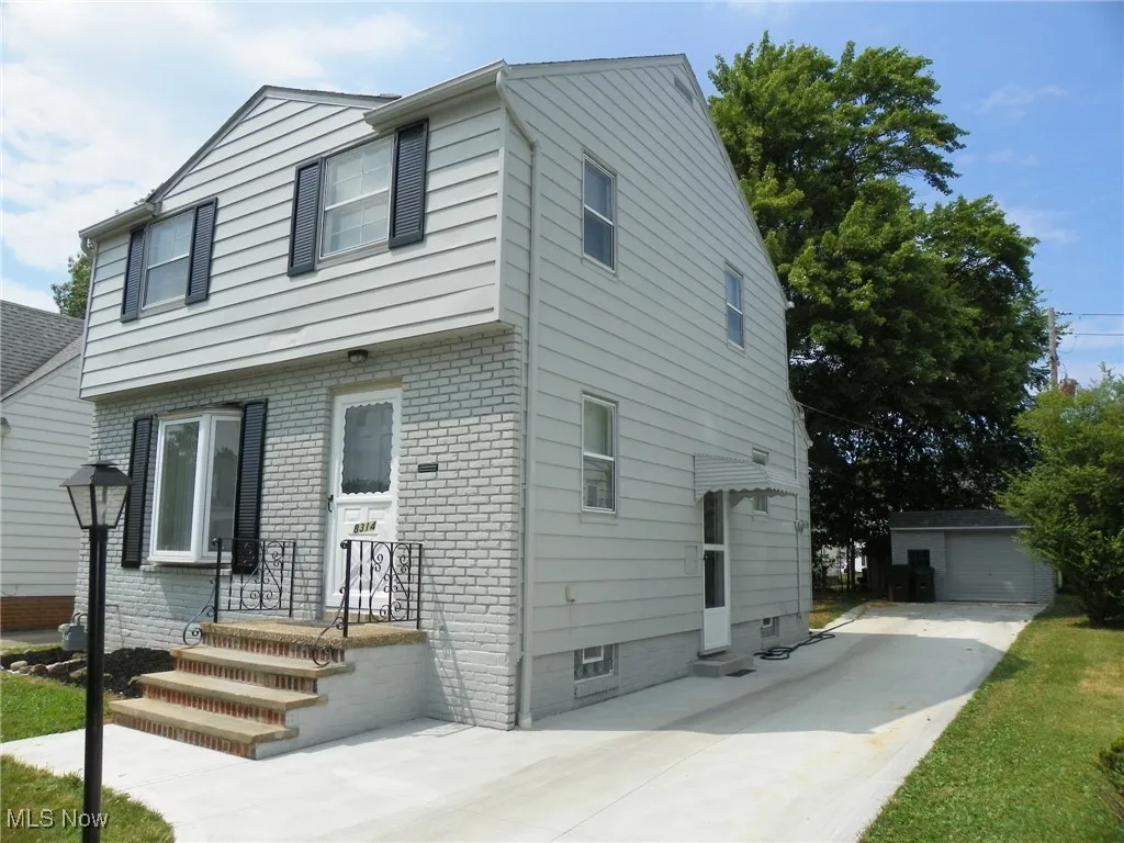8314 Oxford Drive, Parma, Ohio,MLS Now Listing ID
