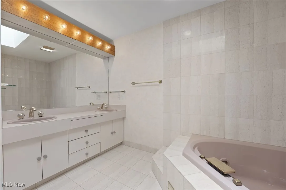 9193 Meadow Lane, Brecksville, Ohio,MLS Now Listing ID