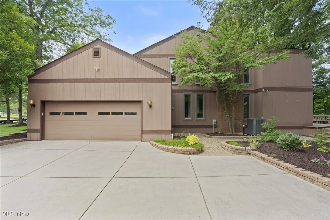 9193 Meadow Lane, Brecksville, Ohio,MLS Now Listing ID