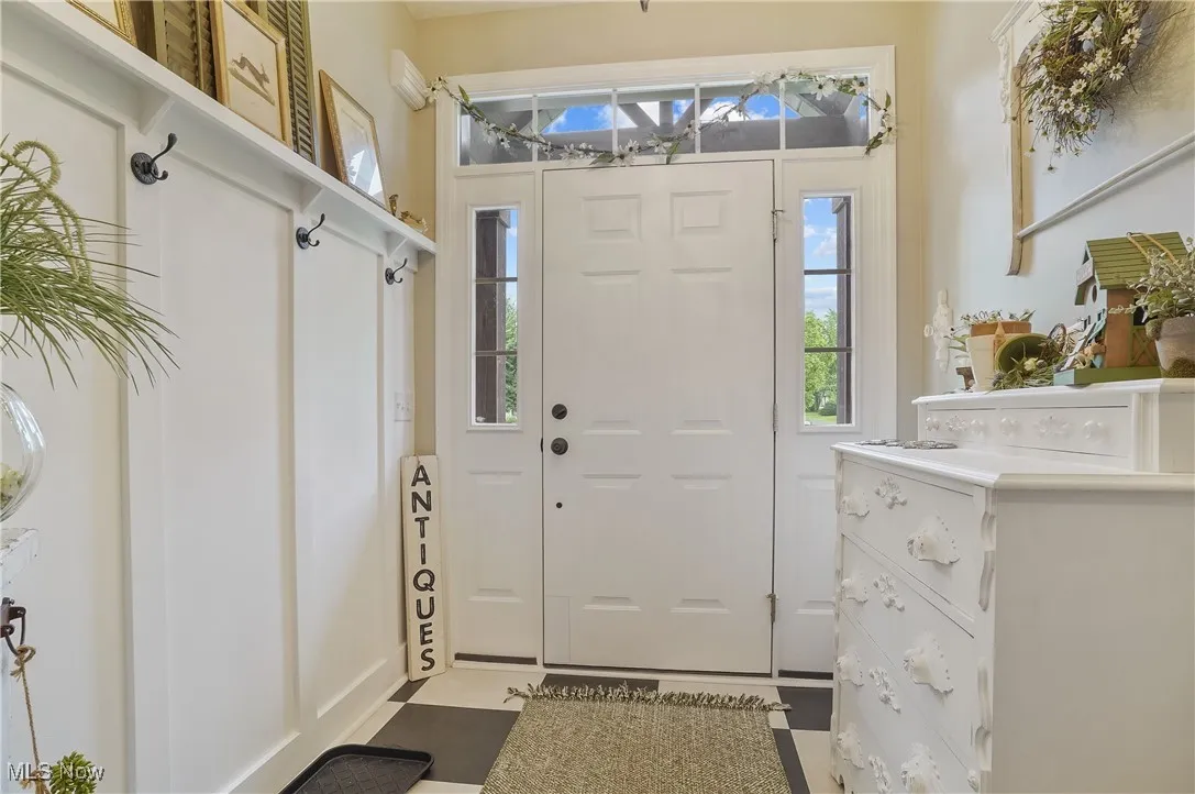 View of foyer entrance