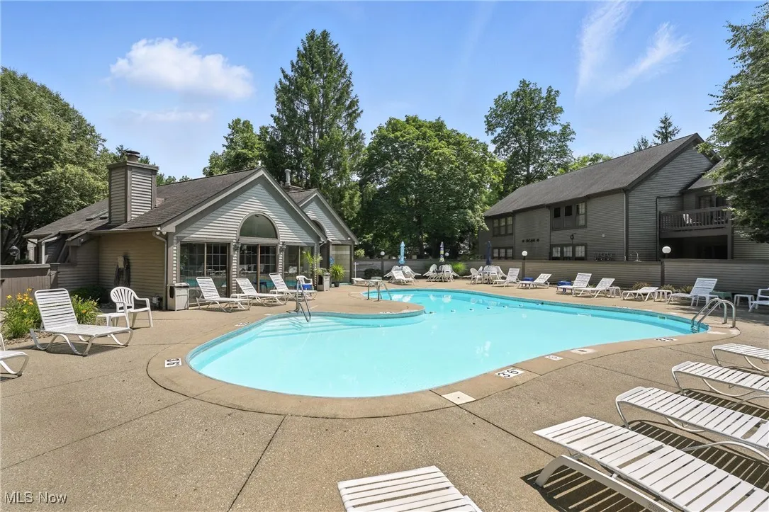 Another view of the pool.