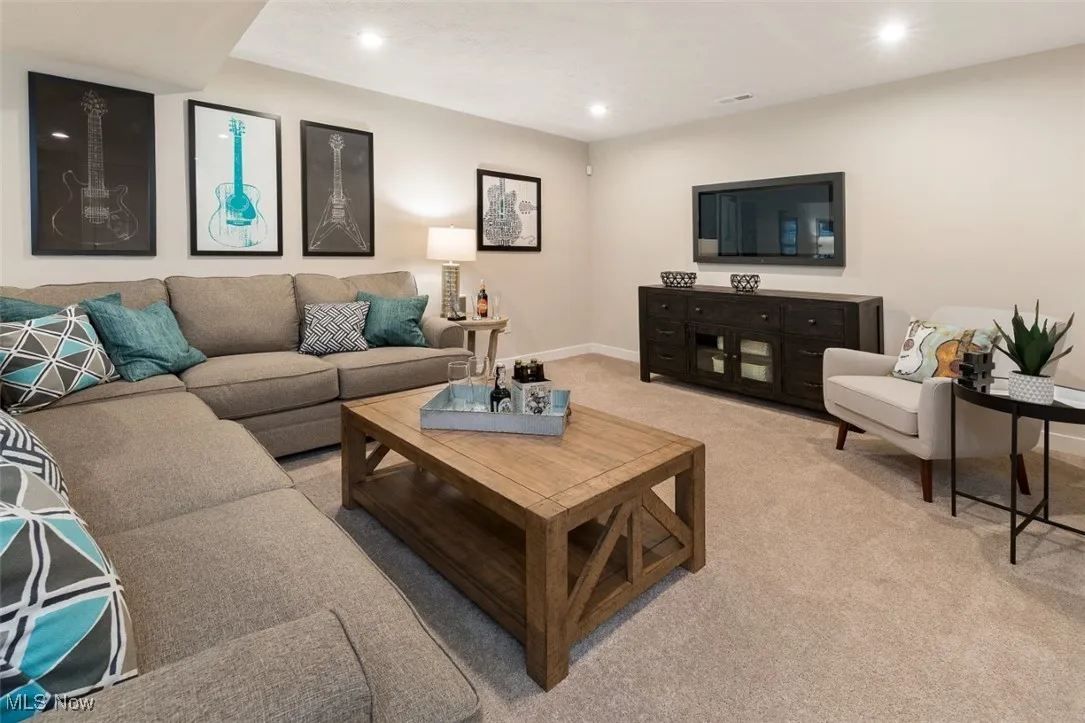 211 Emerald Drive, Chardon, Ohio,MLS Now Listing ID