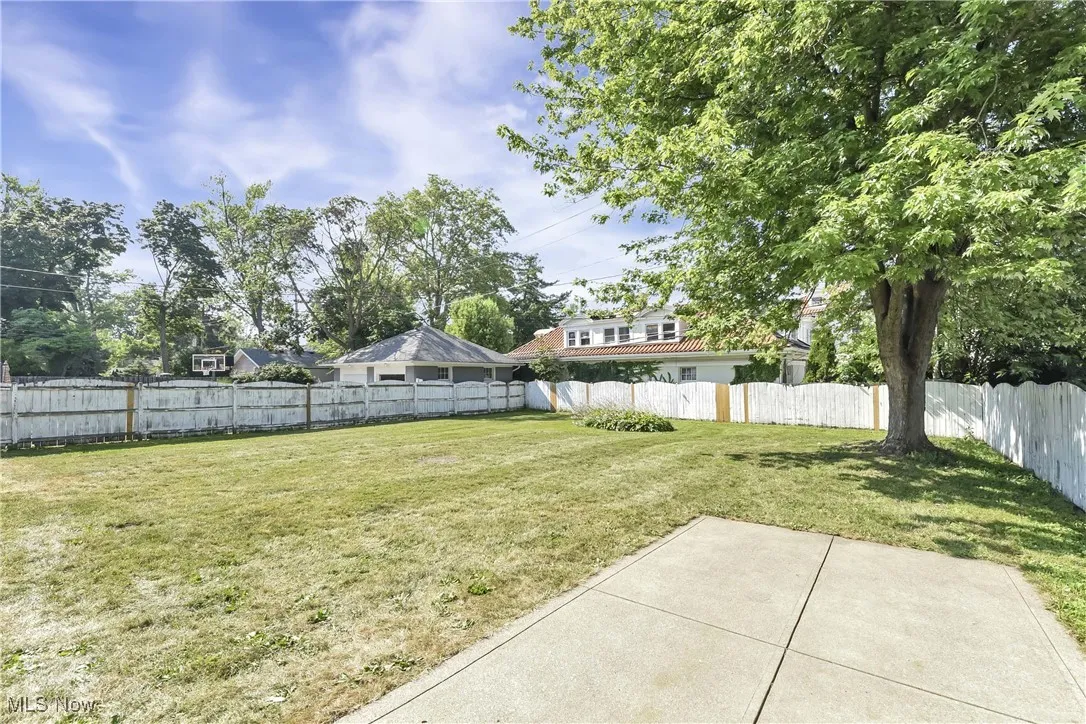 Rear fenced yard