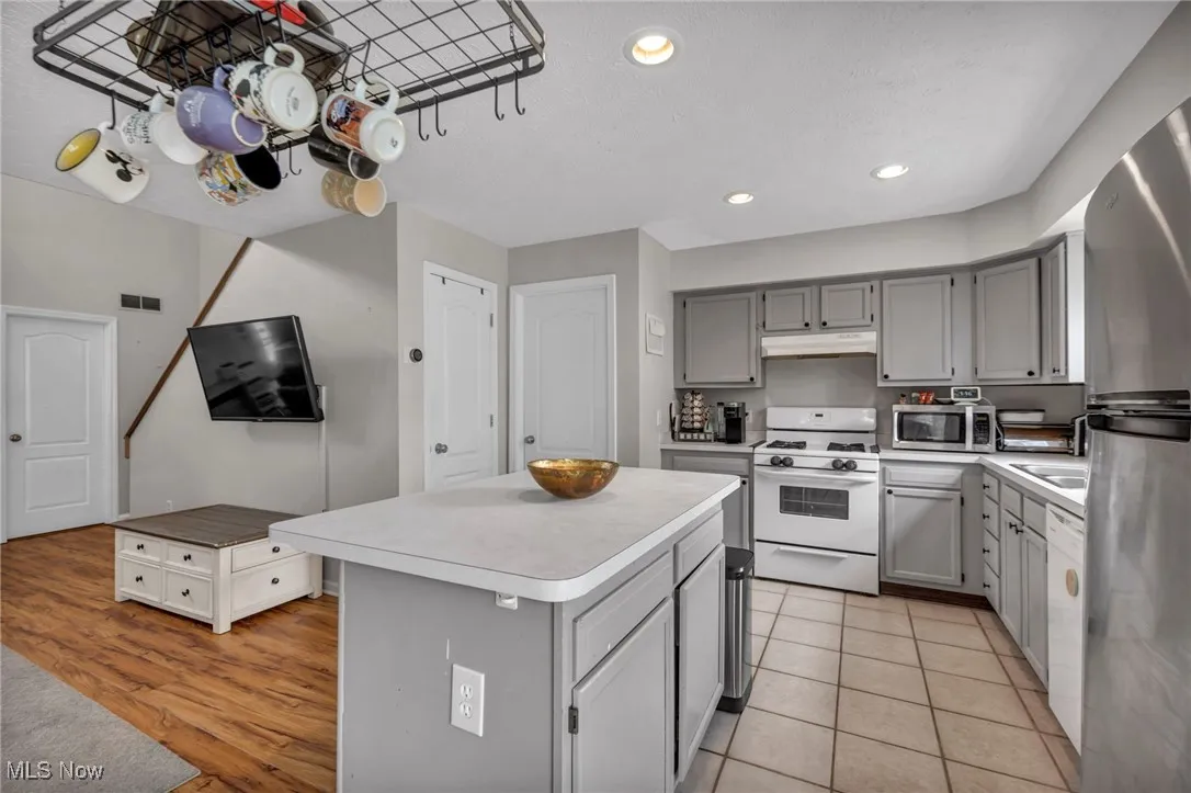 547 Greenside Drive, Painesville, Ohio 44077,MLS Now Listing ID