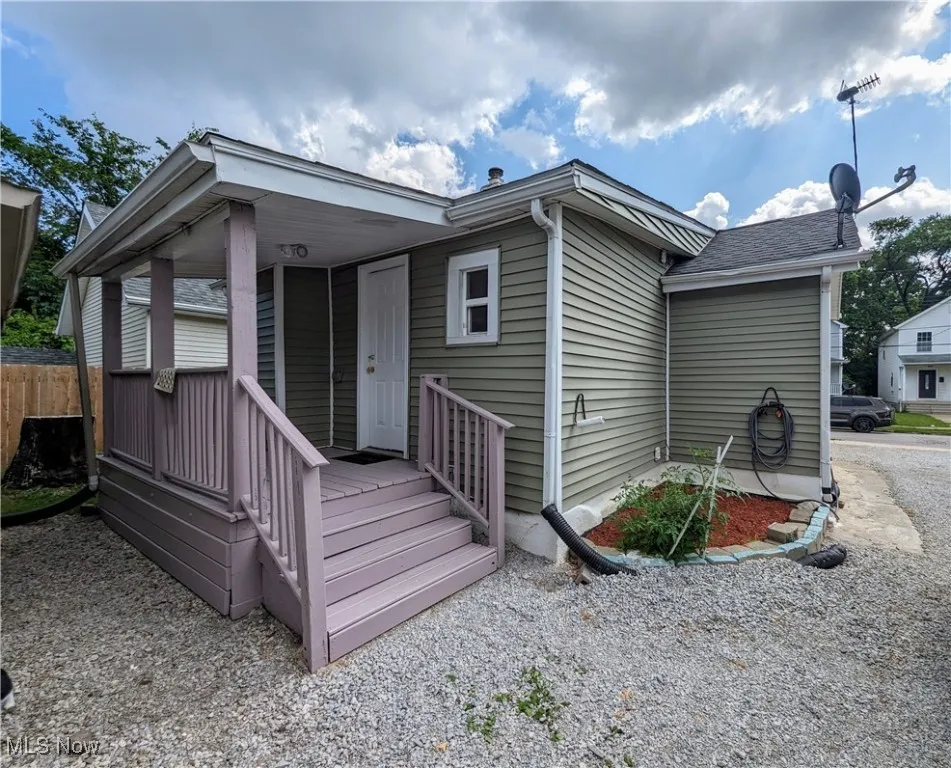 Back covered deck