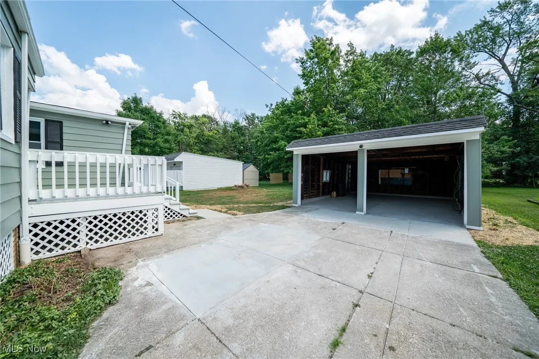 New custom garage doors expected week of July 14