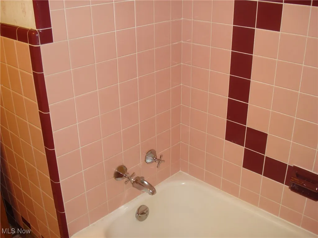 2466 N Taylor Road, Cleveland Heights, Ohio,MLS Now Listing ID