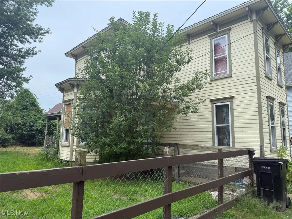 View of property exterior
