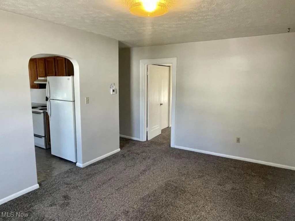 Pic provided by seller (prior to tenants moving in)