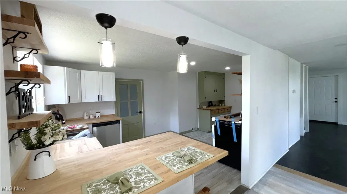 131 Mill Street, Burbank, Ohio,MLS Now Listing ID