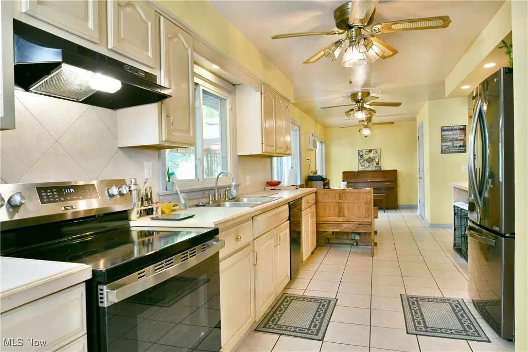 1581 Oak Street, Girard, Ohio,MLS Now Listing ID