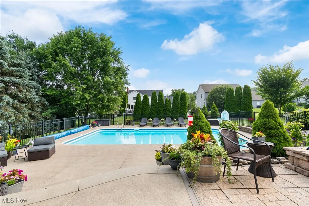 2785 Chalford Circle, North Canton, Ohio,MLS Now Listing ID