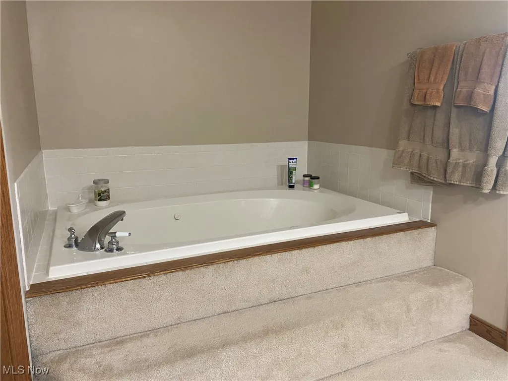 2785 Chalford Circle, North Canton, Ohio,MLS Now Listing ID