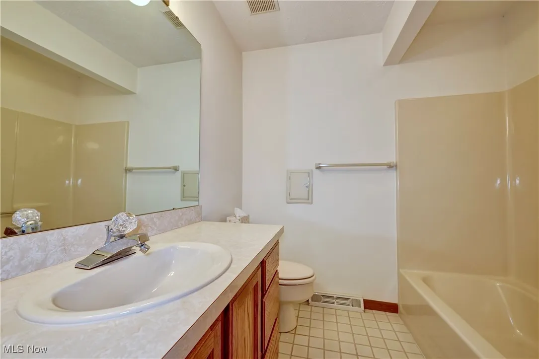 2481 Parkridge Drive, Hinckley, Ohio,MLS Now Listing ID